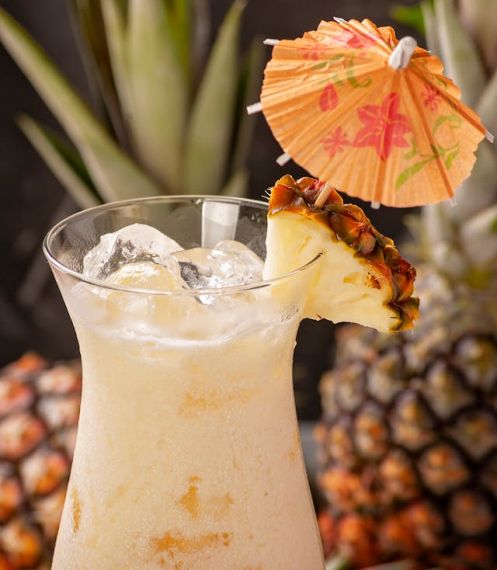 Tropický ananasový koktejl Piňa Colada